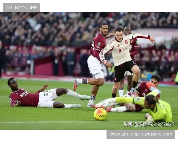 利物浦边路插上多次形成冲击并得分：从场上战术到日常训练的启示